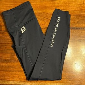 BRAND NEW Peloton x Lululemon navy Fast and Free tight (size 8)